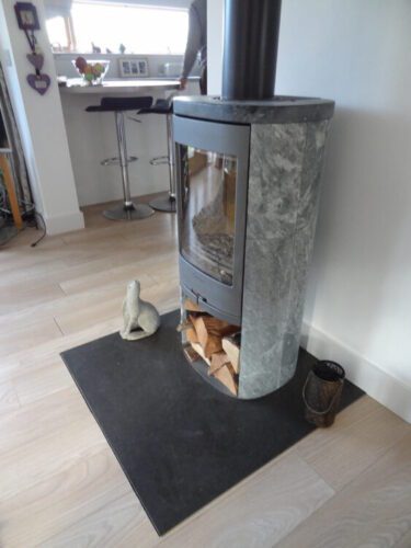 glass fronted wood burning stoves